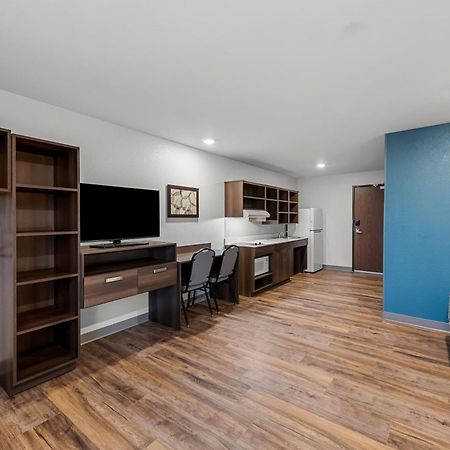 Woodspring Suites Kansas City Airport Eksteriør billede
