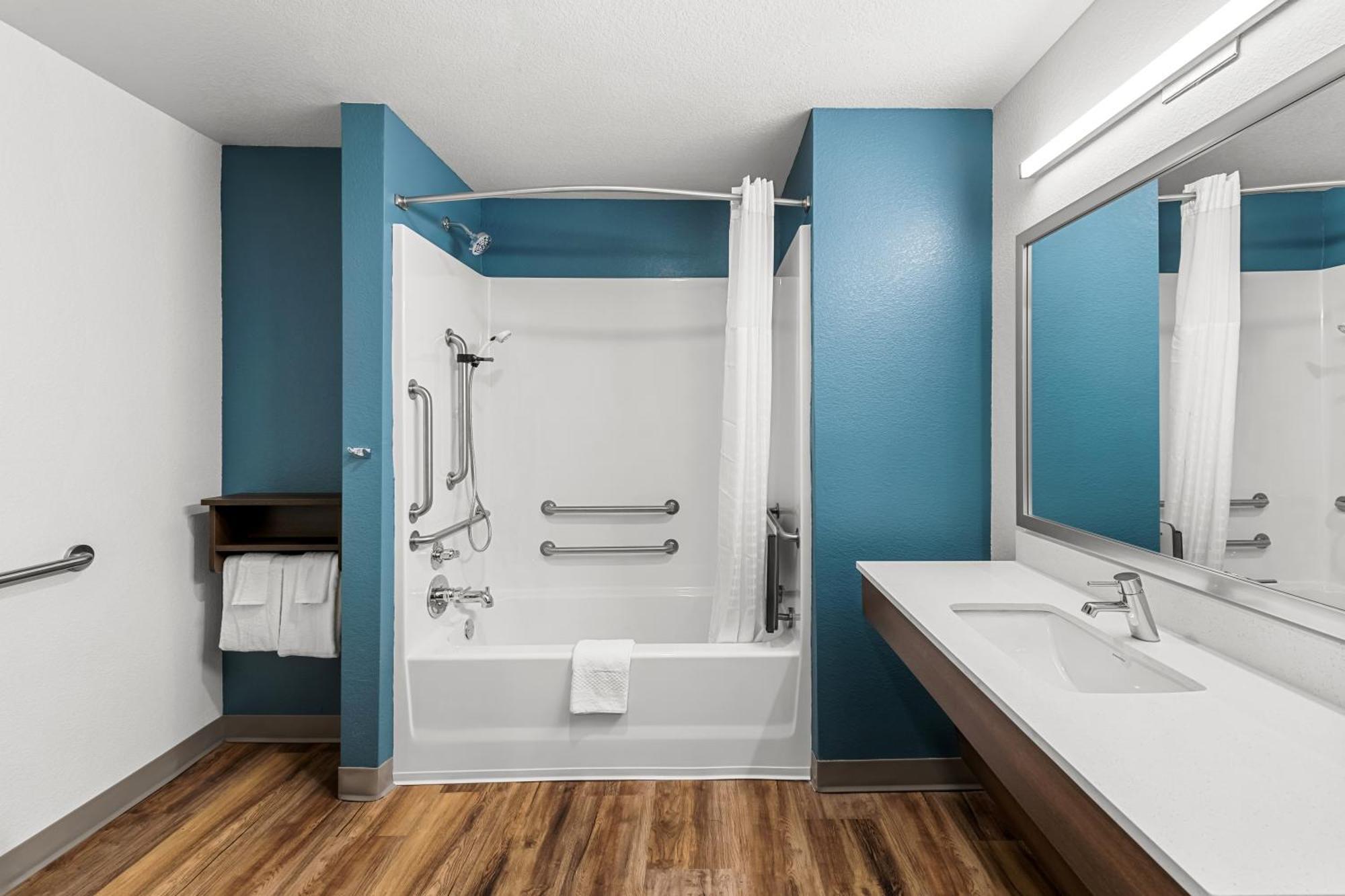 Woodspring Suites Kansas City Airport Eksteriør billede