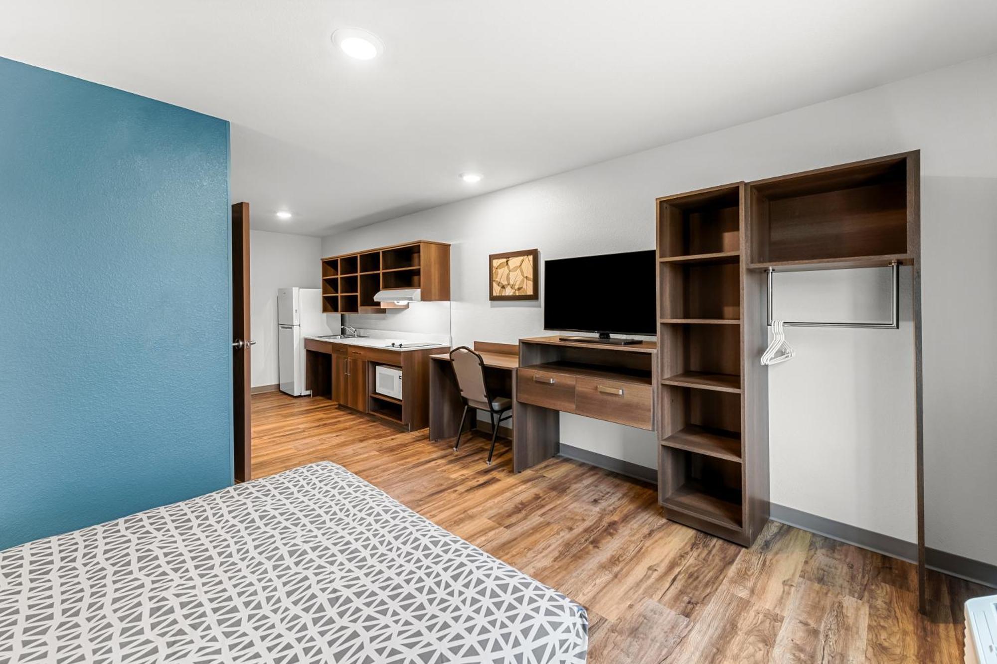 Woodspring Suites Kansas City Airport Eksteriør billede