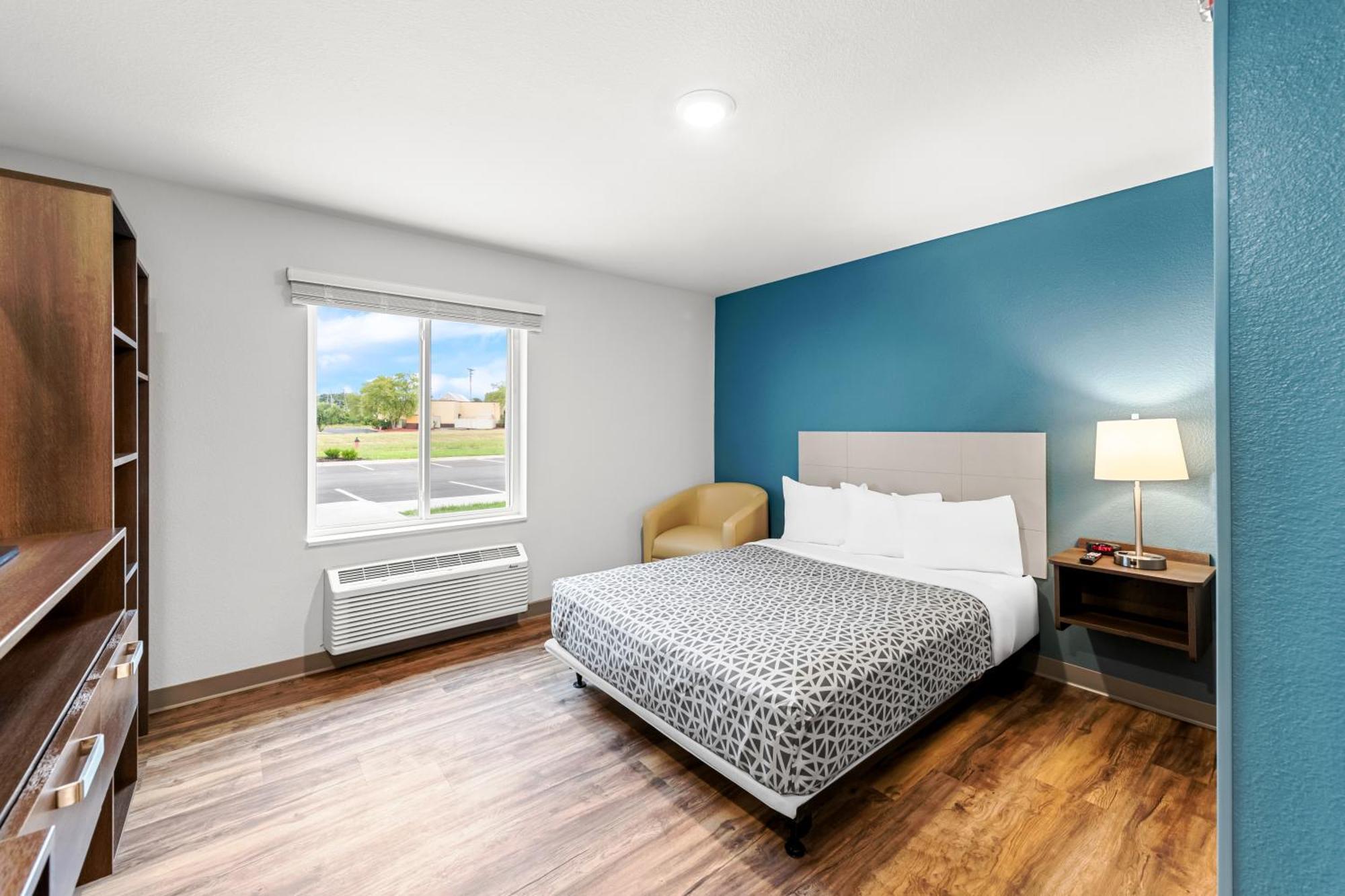 Woodspring Suites Kansas City Airport Eksteriør billede